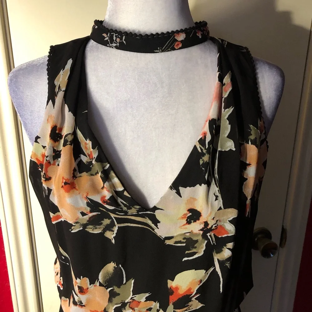 White House Black Market Maxi High-Low Sleeveless Floral Dress - Picture 6 of 12